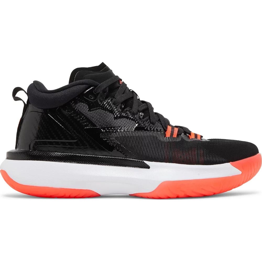 Кроссовки Nike Air Jordan Zion 1 PF Bloodline, черный/белый/оранжевый
Кроссовки Nike Air Jordan Zion 1 PF Bloodline, черный/белый/оранжевый