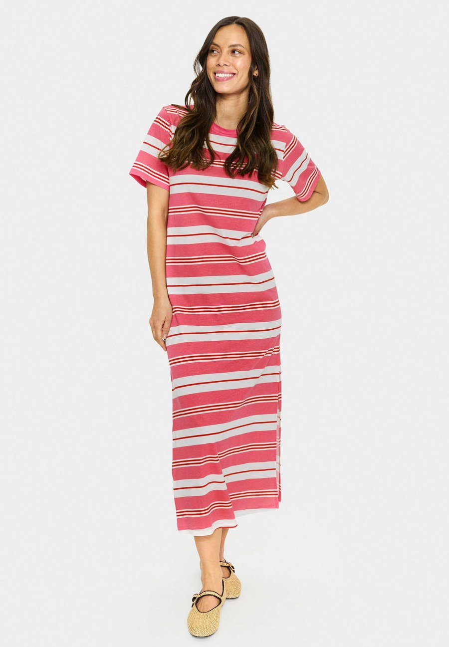 Платье Saint Tropez FARIASZ, Pink Ice/Red Stripe/Pink
Платье Saint Tropez FARIASZ, Pink Ice/Red Stripe/Pink