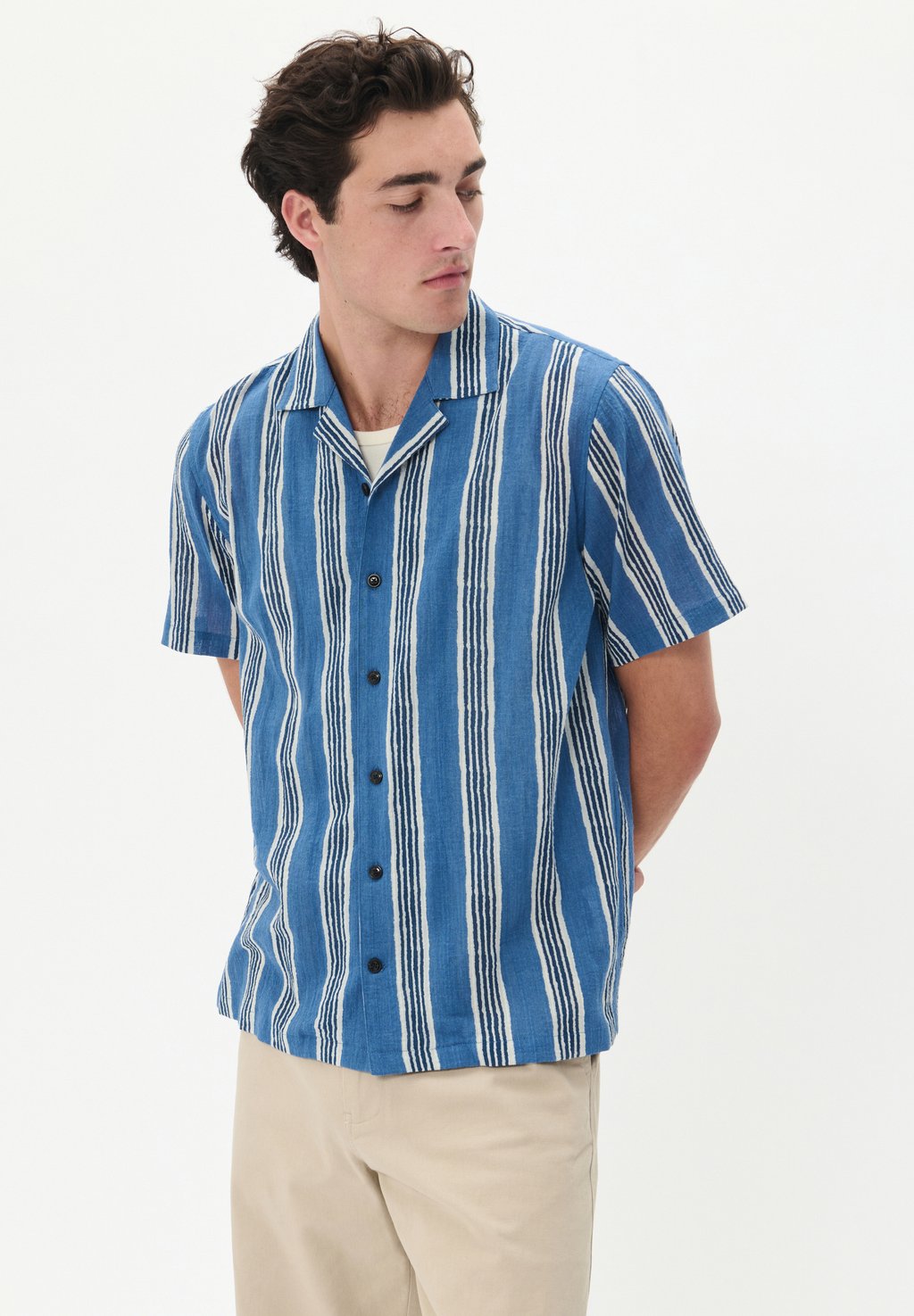 Рубашка KLAMPO Matinique, темно-синий
Рубашка KLAMPO Matinique, темно-синий