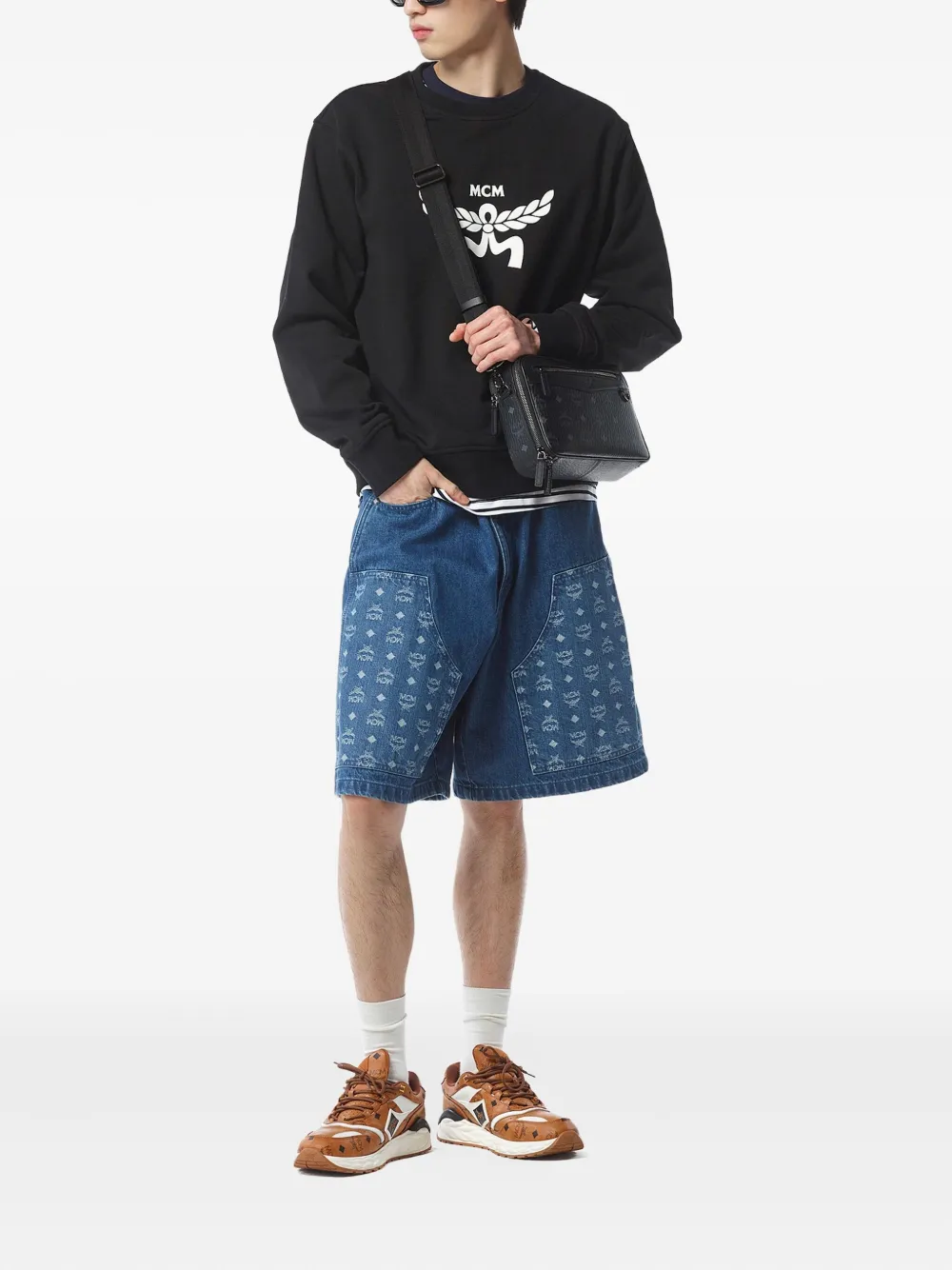 Маленькая сумка для фотокамеры Diamond Visetos MCM, черный
Маленькая сумка для фотокамеры Diamond Visetos MCM, черный