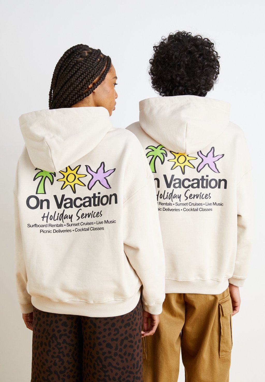 Толстовка HOLIDAY SERVICE HOODIE UNISEX On Vacation, слоновая кость
Толстовка HOLIDAY SERVICE HOODIE UNISEX On Vacation, слоновая кость