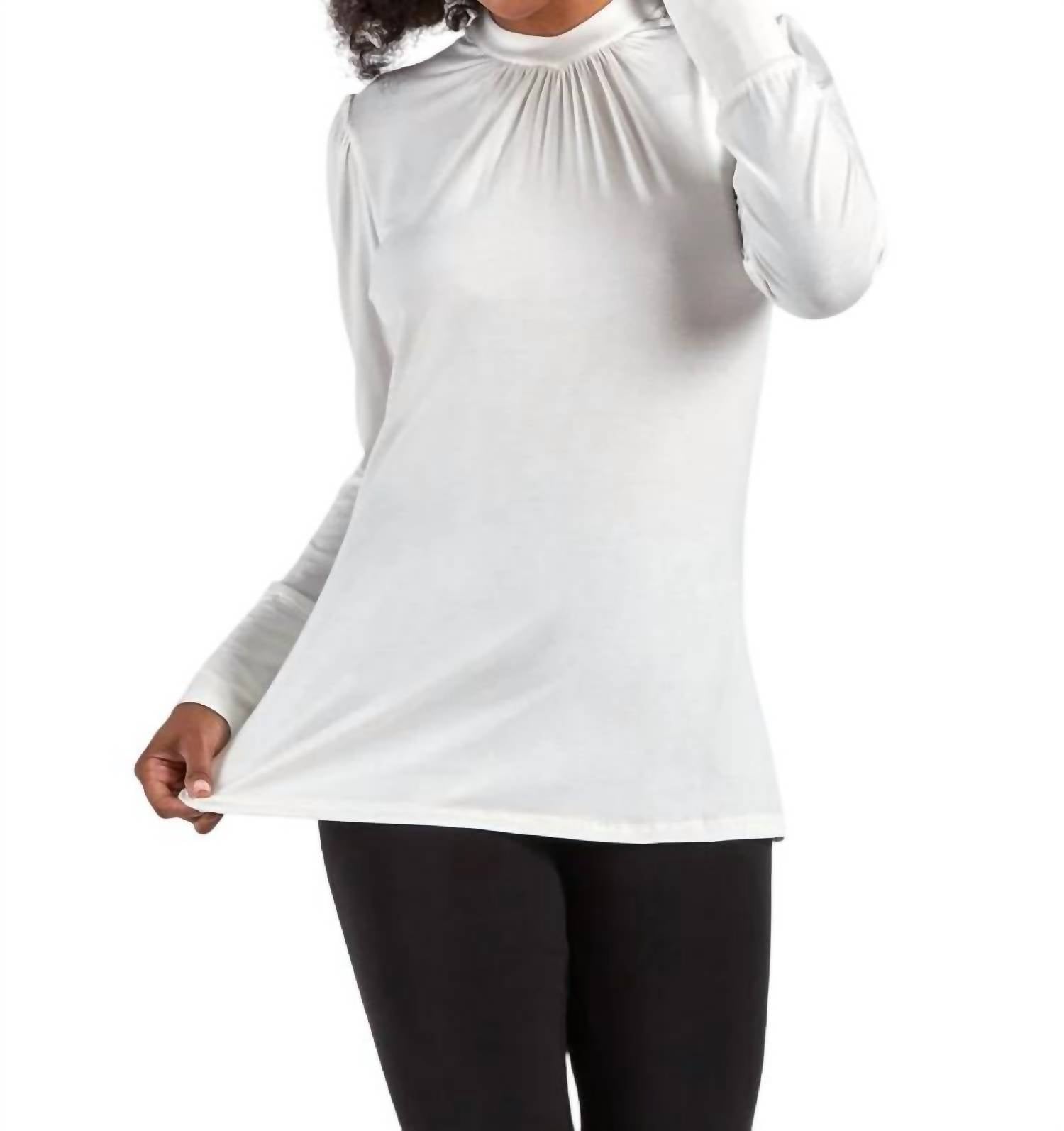 Топ Pollux цвета слоновой кости Capsule 121
Топ Pollux цвета слоновой кости Capsule 121