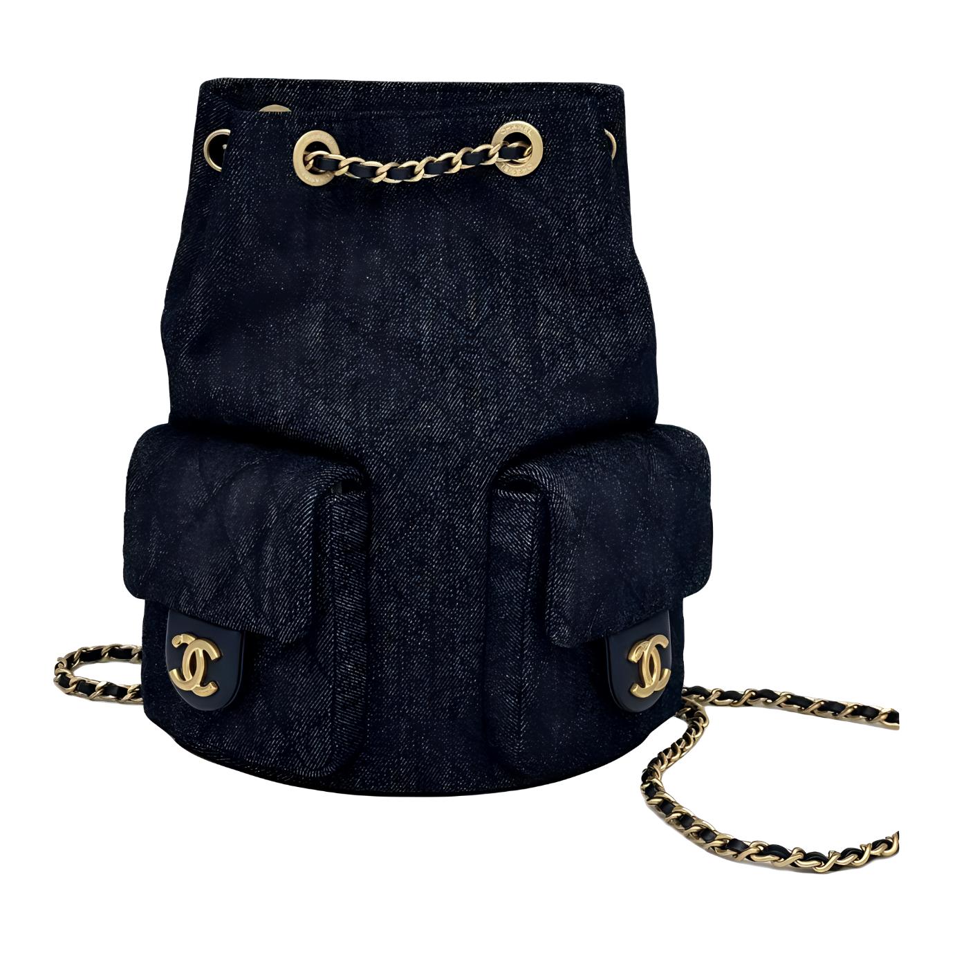Кожаный рюкзак Women's Dark Blue CHANEL, Set (Bag+Dust Bag)
Кожаный рюкзак Women's Dark Blue CHANEL, Set (Bag+Dust Bag)