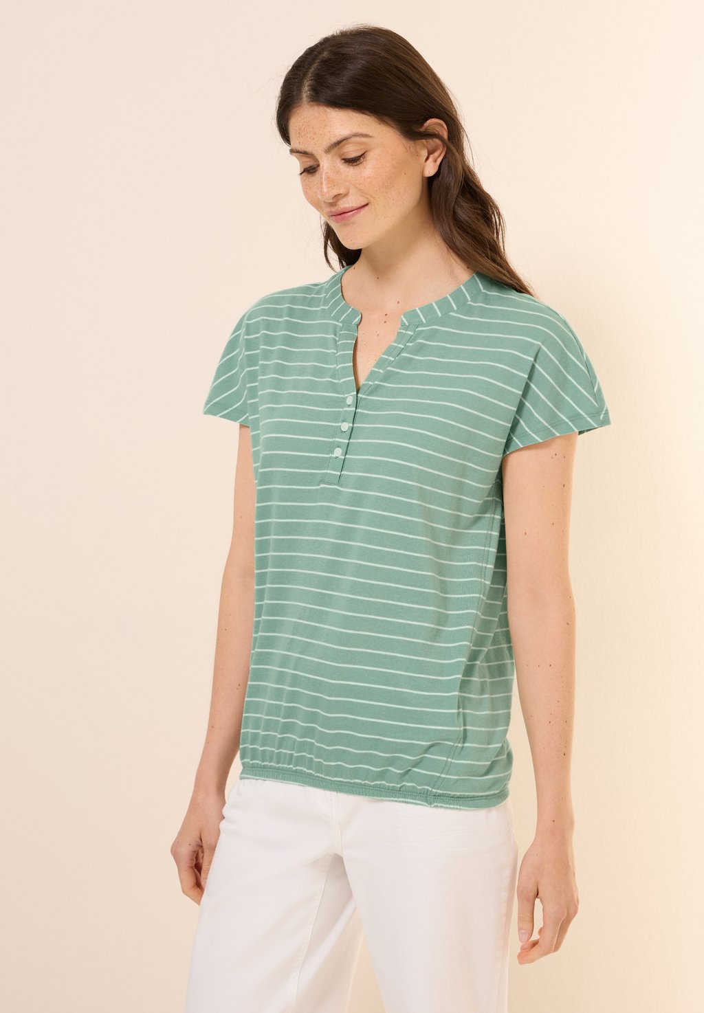 Футболка с принтом Cecil, металлик зеленый
Футболка с принтом Cecil, металлик зеленый