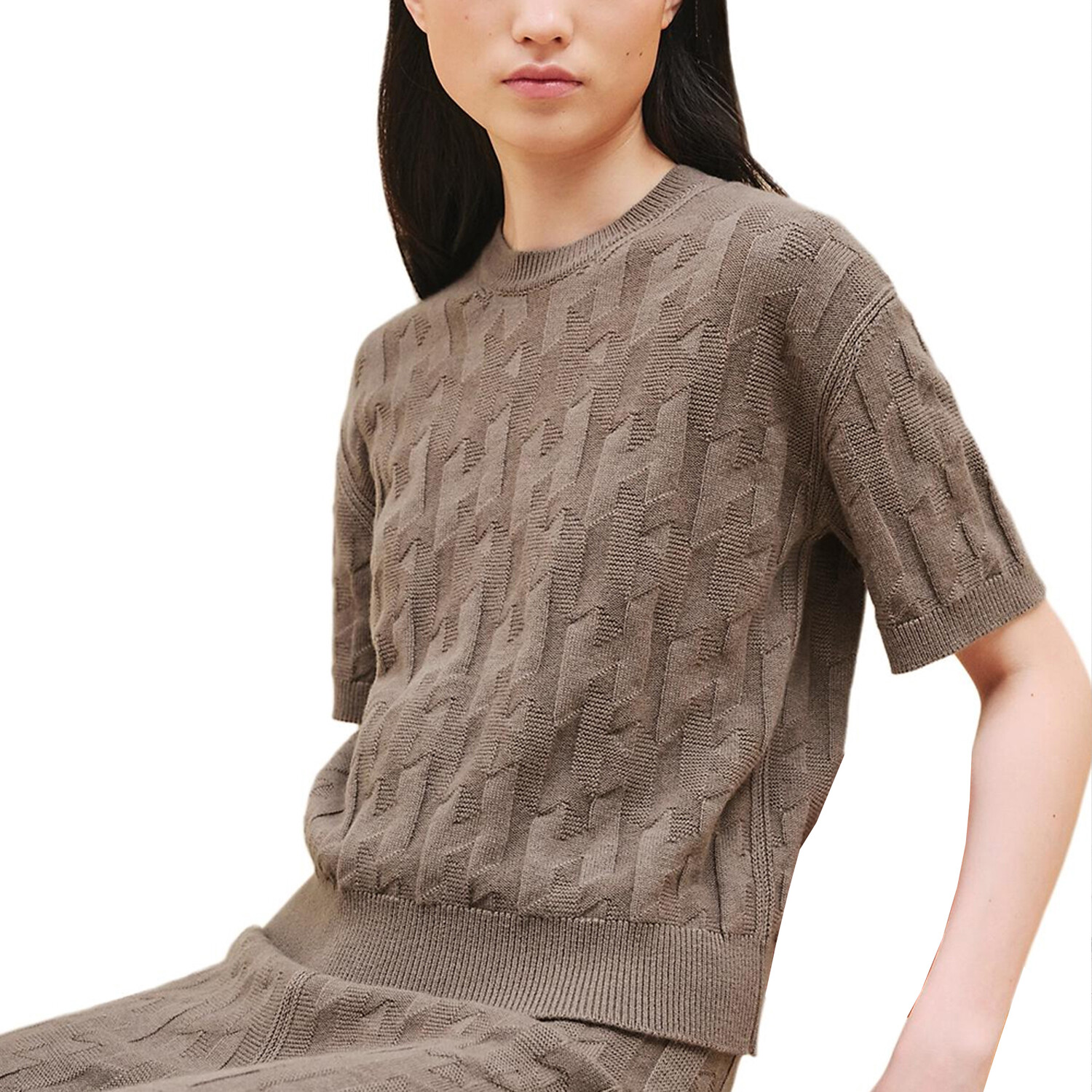 Свитер женский Hermes, серый
Свитер женский Hermes, серый