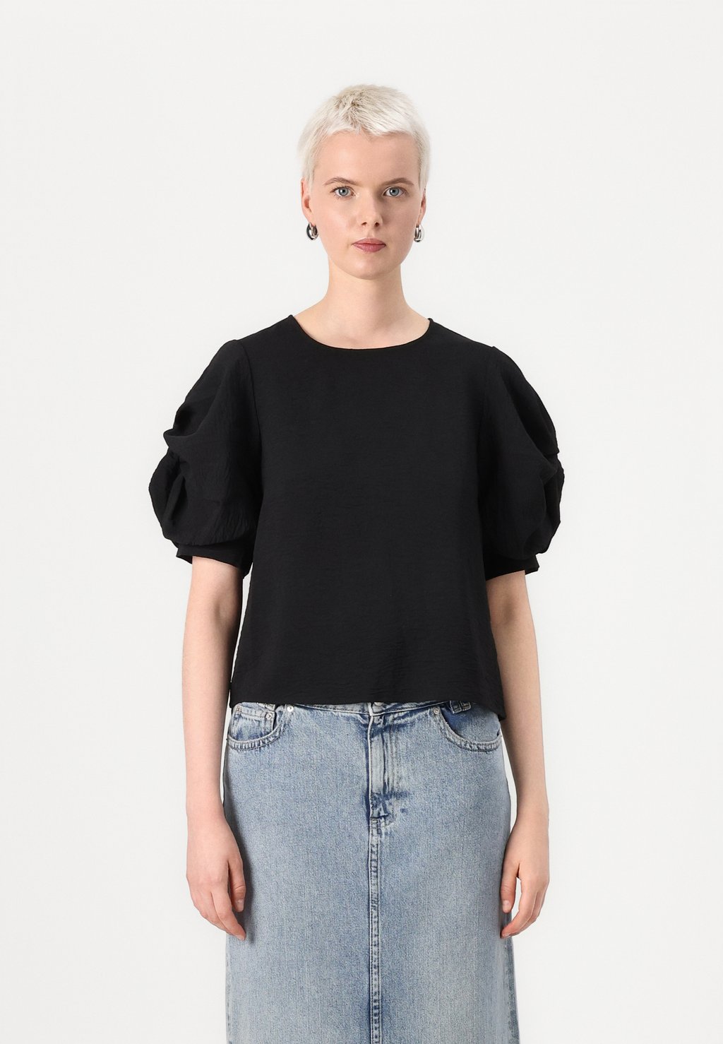 Топ ONLMETTE ONLY, черный
Топ ONLMETTE ONLY, черный