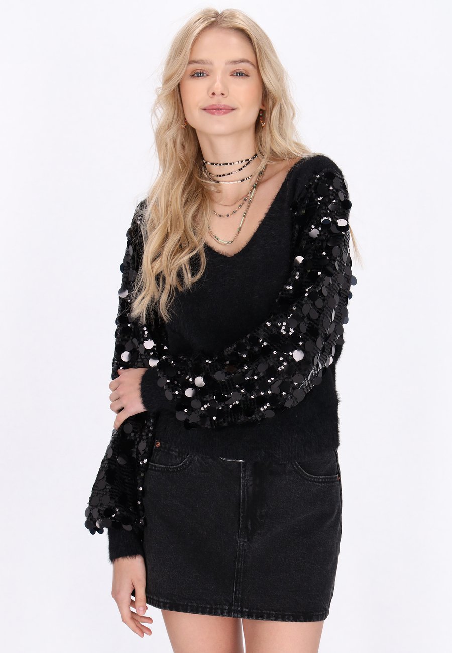 Джемпер IZIA Jumper, Black
Джемпер IZIA Jumper, Black