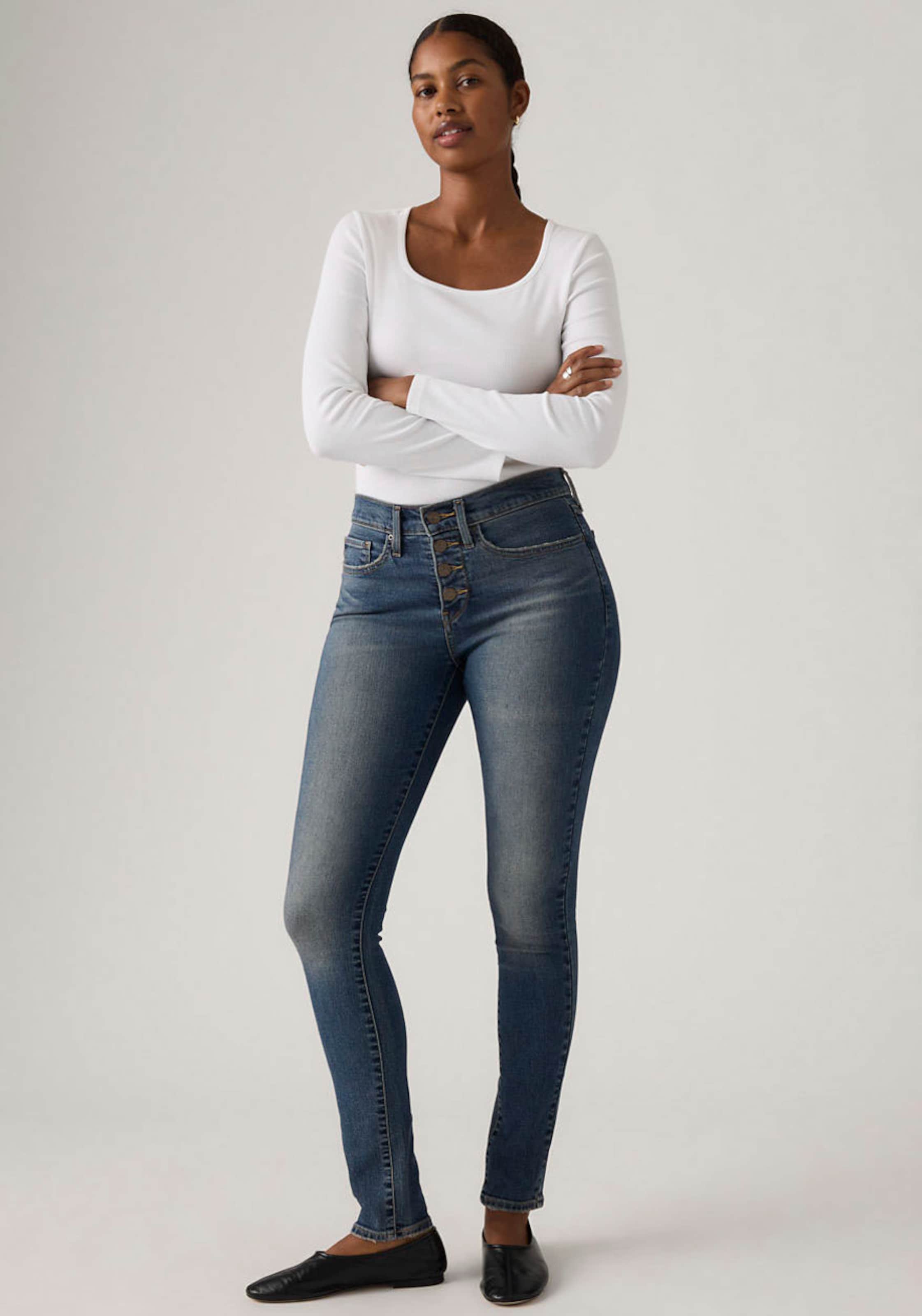 LEVI'S Скинни в темно-синем цвете
LEVI'S Скинни в темно-синем цвете