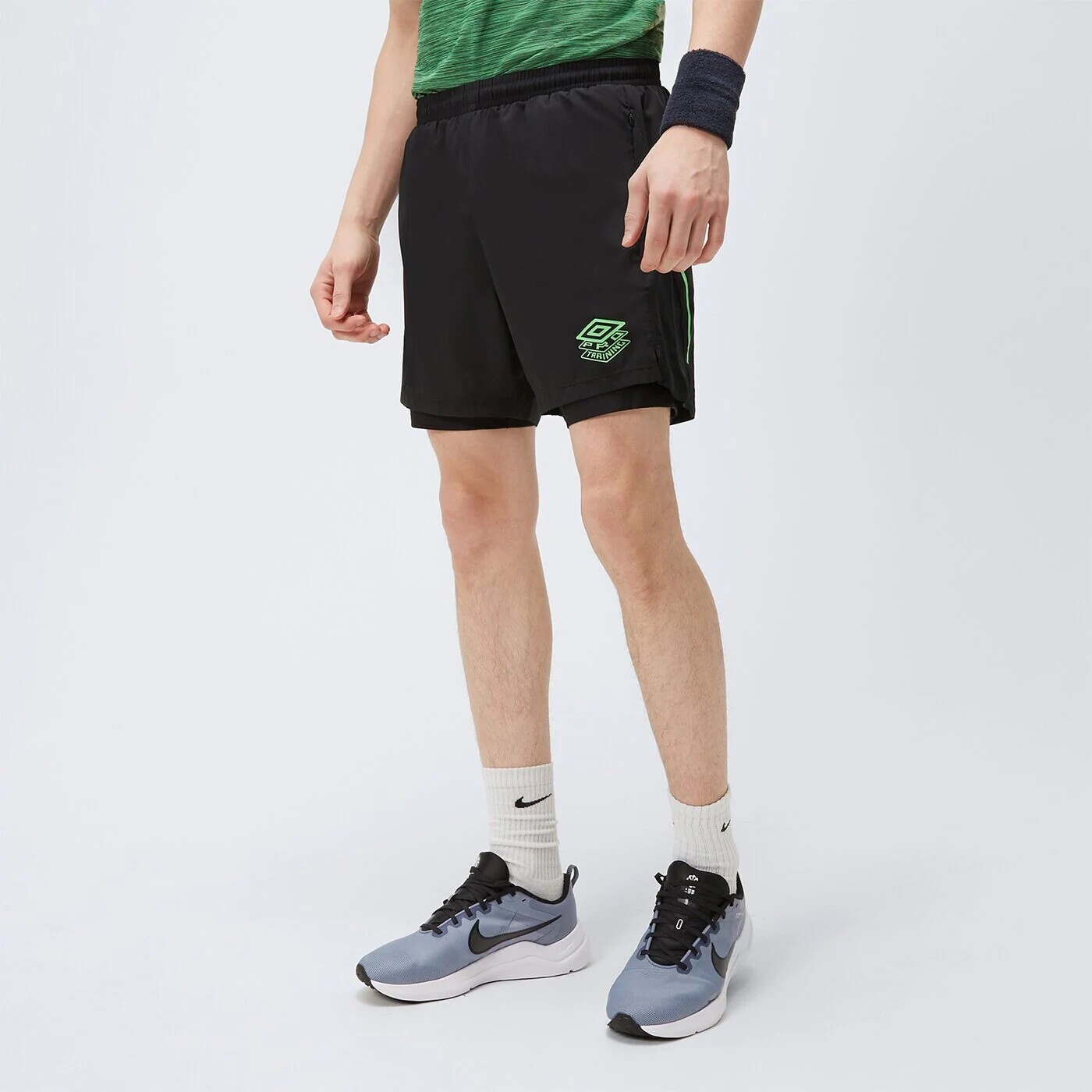 Шорты Umbro Pro Training ELite, черный
Шорты Umbro Pro Training ELite, черный