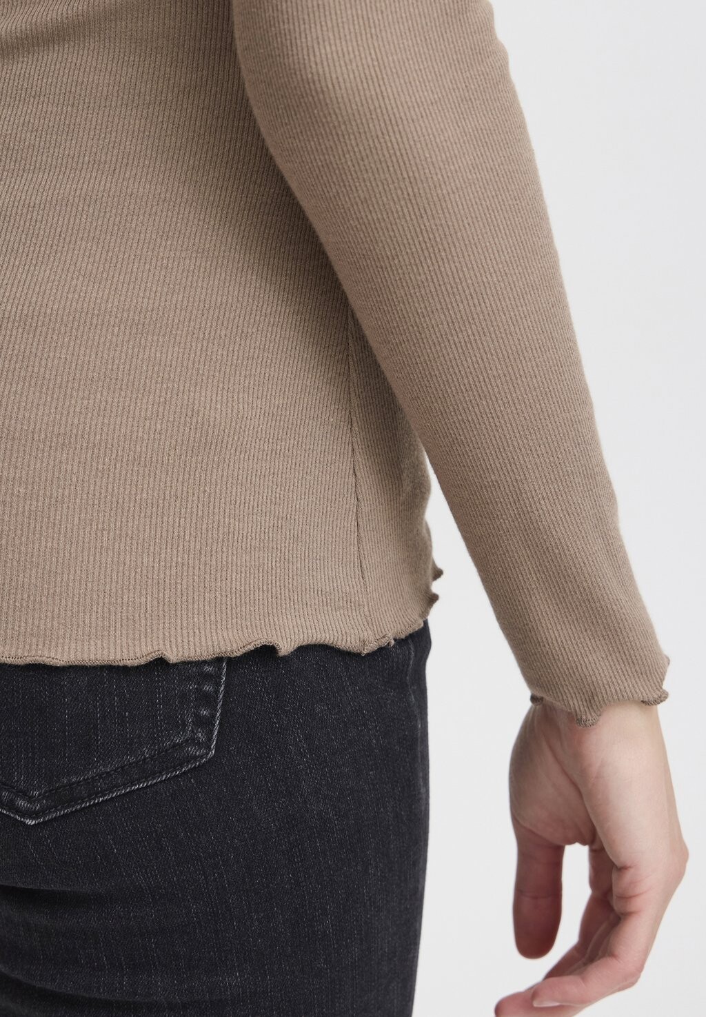 Топ с длинными рукавами HIZAMOND TEE Fransa, светло-коричневый
Топ с длинными рукавами HIZAMOND TEE Fransa, светло-коричневый