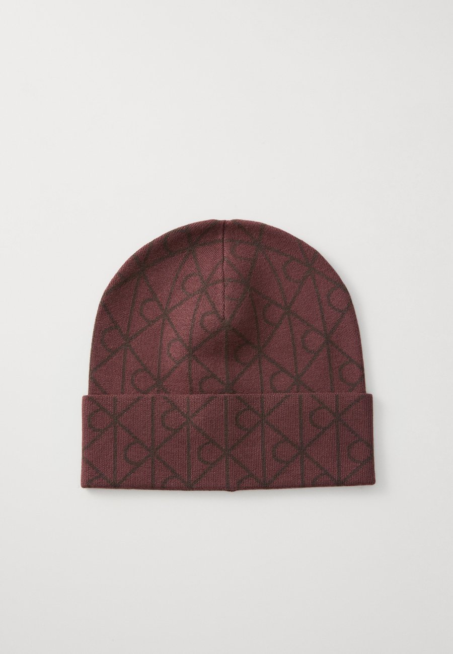Шапка Calvin Klein EMBLEM UNISEX, Fudge /Dark Brown
Шапка Calvin Klein EMBLEM UNISEX, Fudge /Dark Brown