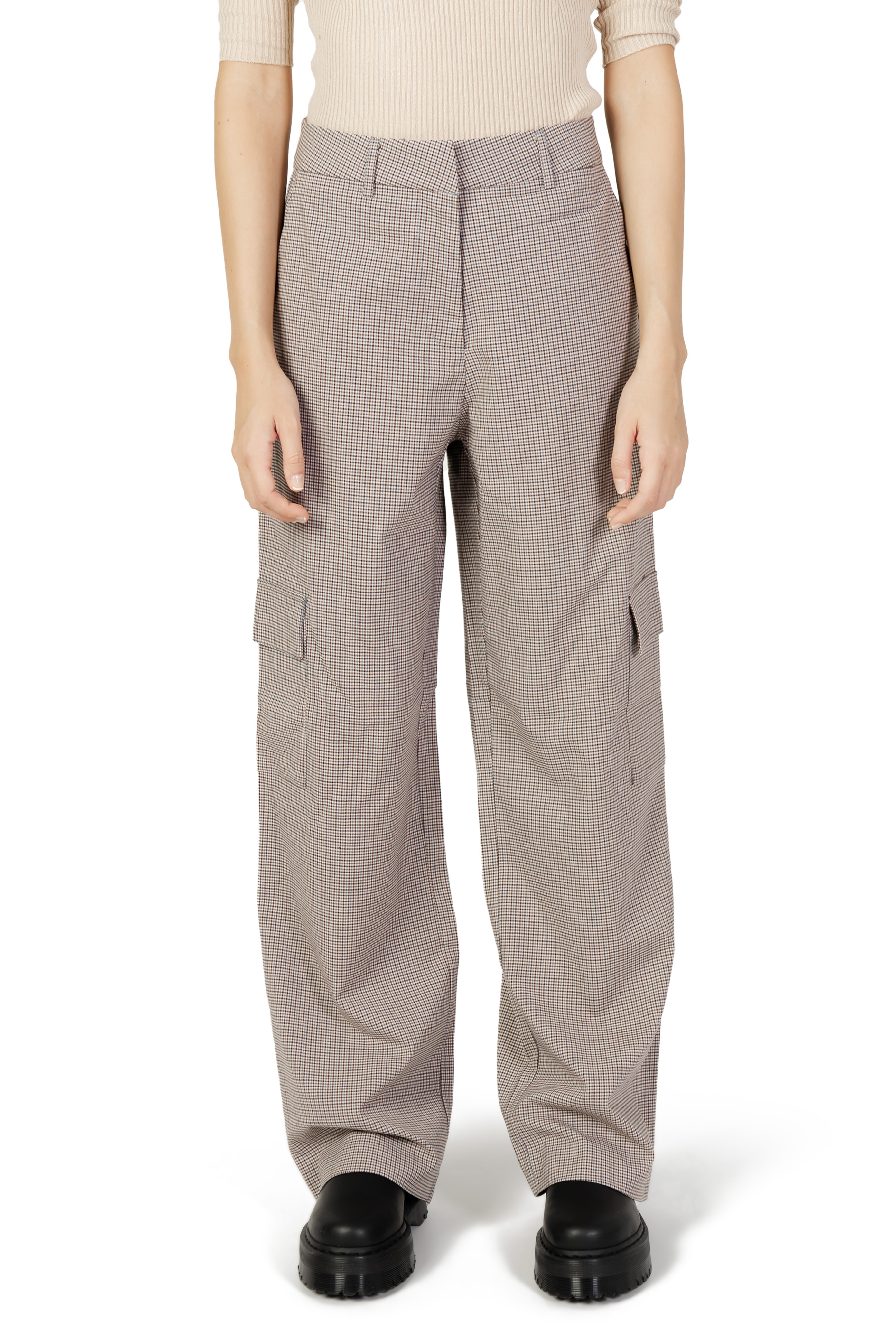 Брюки женские ONLY карго широкие, бежевый
Брюки женские ONLY карго широкие, бежевый