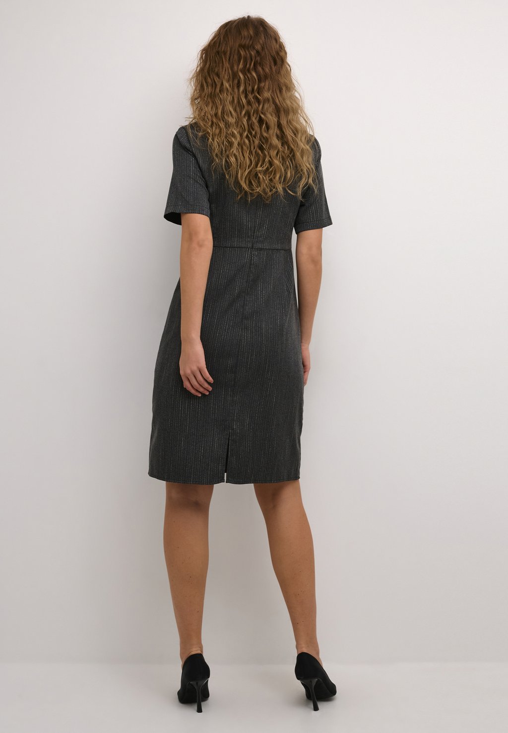 Повседневное платье Kaffe, серый
Повседневное платье Kaffe, серый