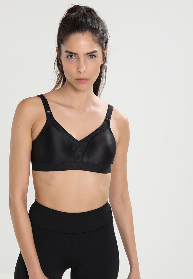 Спортивный бюстгальтер с высокой поддержкой Triumph, черный
Спортивный бюстгальтер с высокой поддержкой Triumph, черный