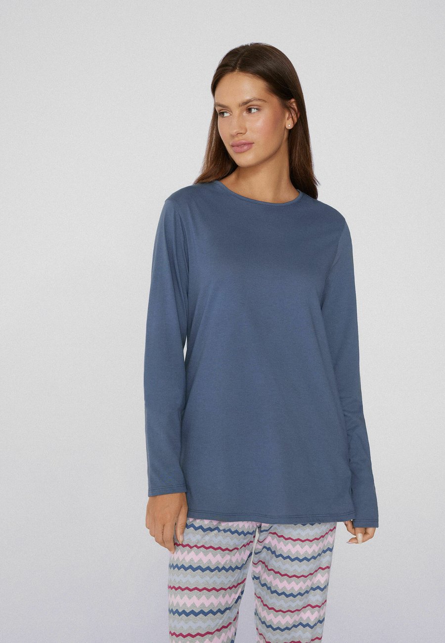 Пижамный топ Tezenis REGULAR FIT, Blue/Dark-Blue Denim
Пижамный топ Tezenis REGULAR FIT, Blue/Dark-Blue Denim