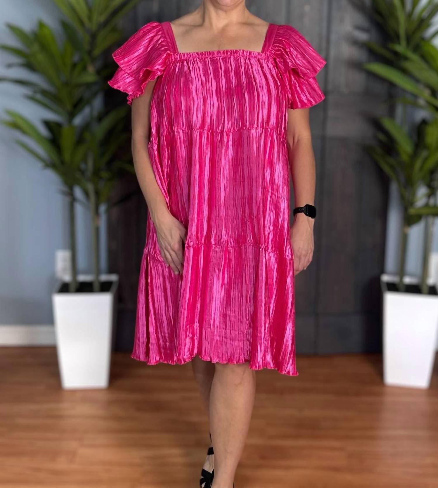 Розовое небо платье Versi Southern Grace
Розовое небо платье Versi Southern Grace