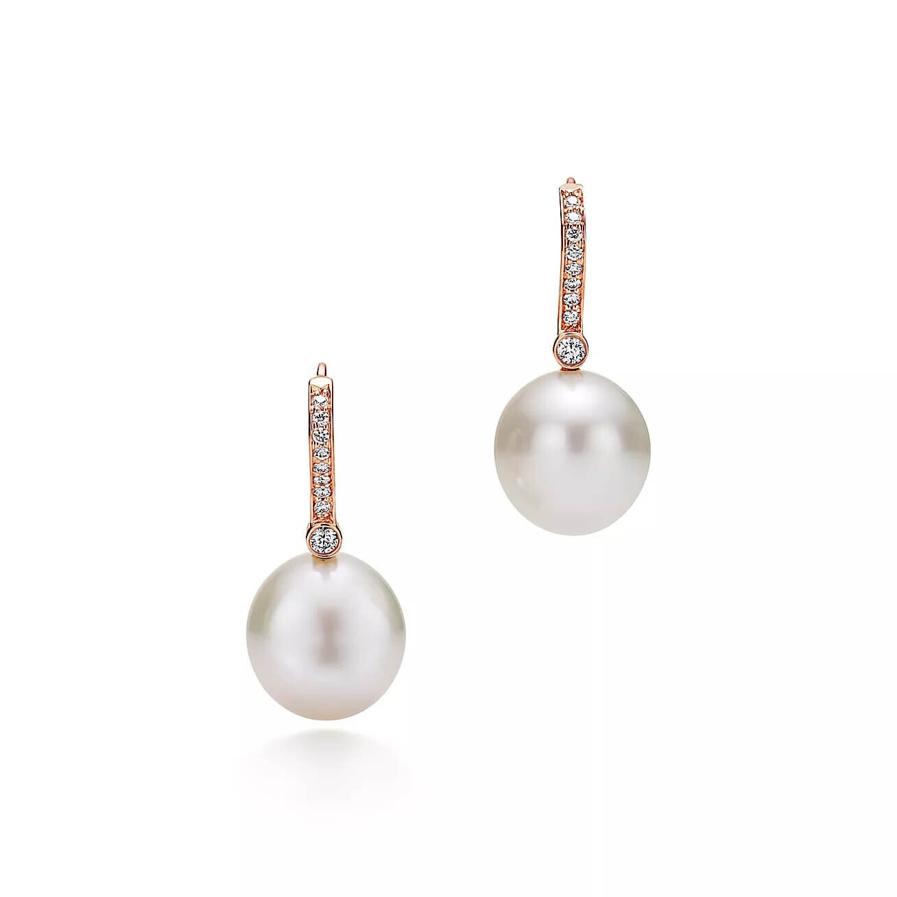 Серьги Tiffany & Co South Sea Noble Pearl, розовое золото/жемчуг/брилллианты
Серьги Tiffany & Co South Sea Noble Pearl, розовое золото/жемчуг/брилллианты