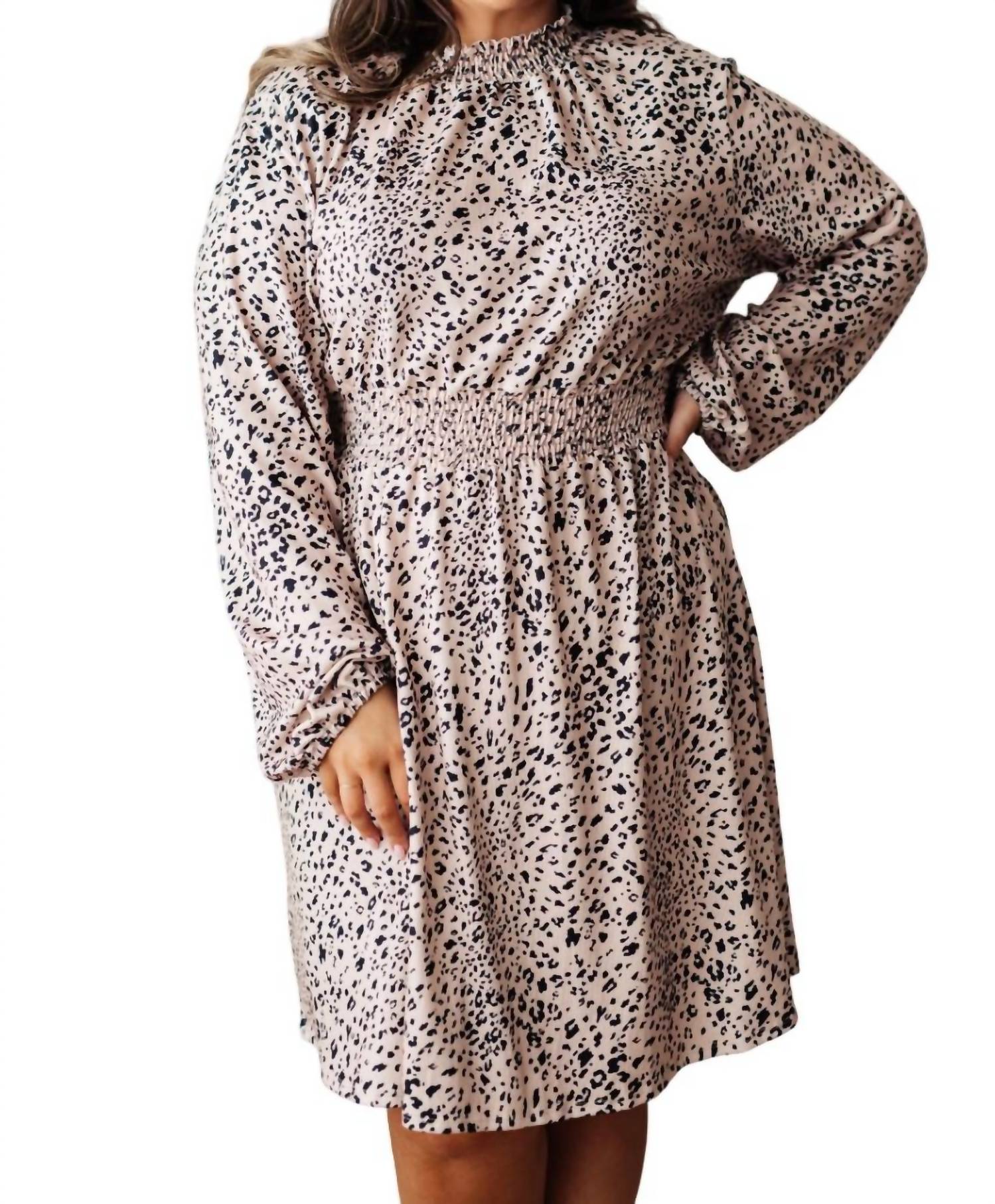 Платье Ophelia со сборками на талии с анималистичным принтом Now N Forever, цвет animal print
Платье Ophelia со сборками на талии с анималистичным принтом Now N Forever, цвет animal print