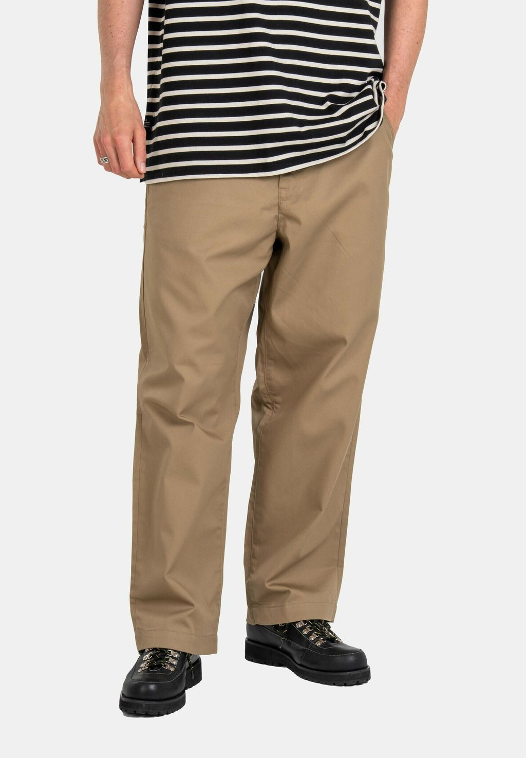 Чиносы LOOSE PC Reell, песочный
Чиносы LOOSE PC Reell, песочный