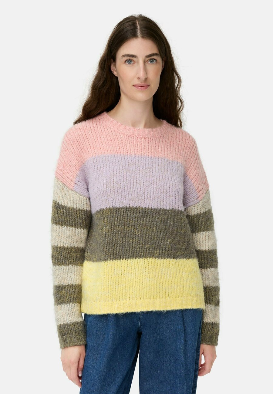 Джемпер camel active WEICHER IM BOXY FIT, Winter Berry/Multi-Coloured
Джемпер camel active WEICHER IM BOXY FIT, Winter Berry/Multi-Coloured