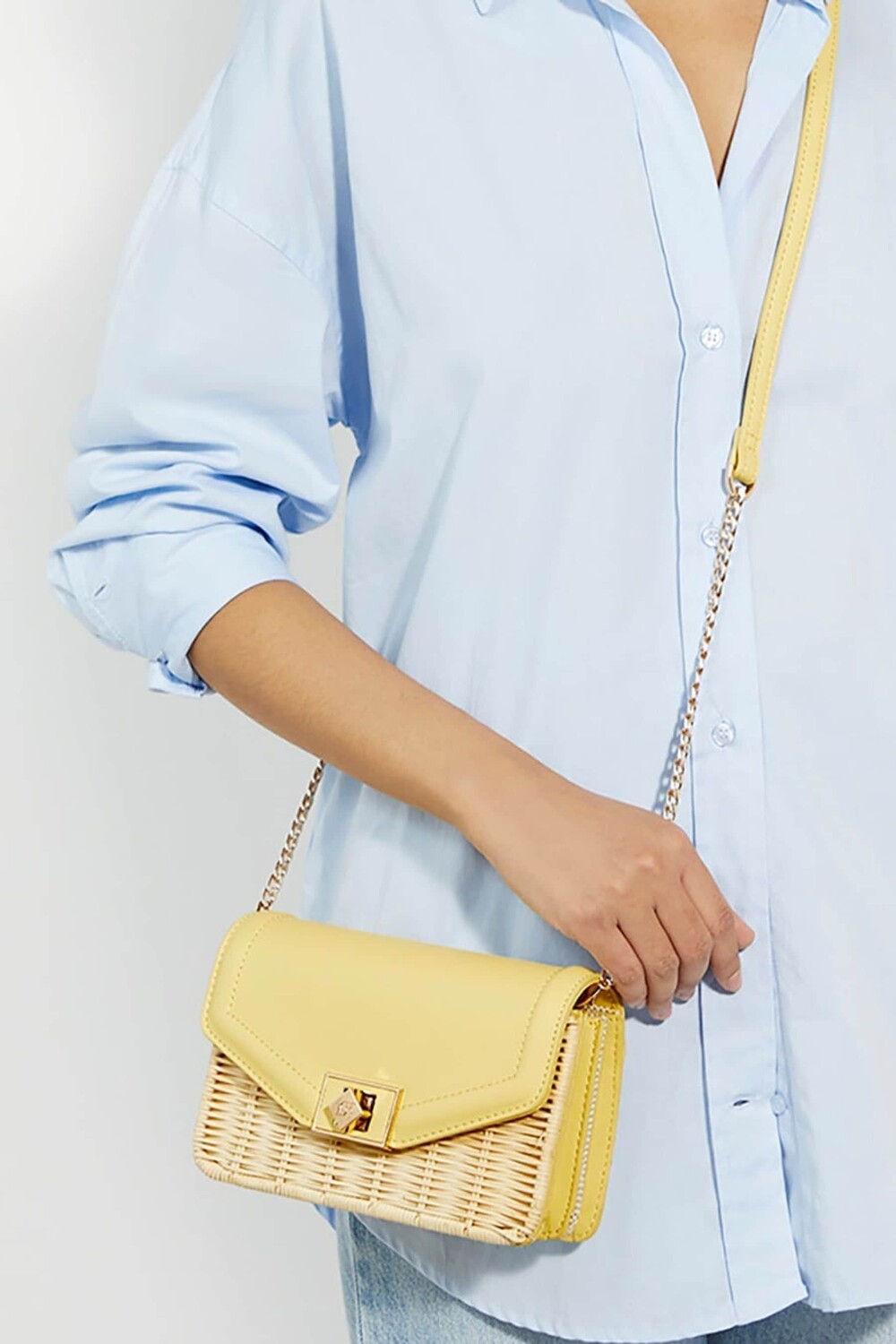 Плетеная сумка через плечо Dassia Mini с поворотным замком Dune London, желтый
Плетеная сумка через плечо Dassia Mini с поворотным замком Dune London, желтый