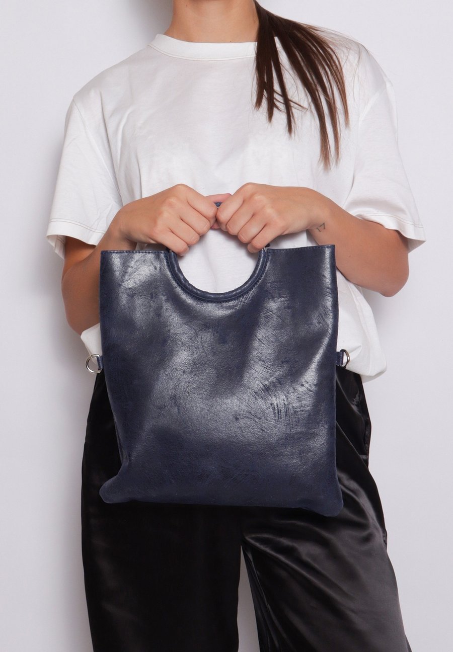 Сумка Chiara Ferretti Handbag, Navy/Blue
Сумка Chiara Ferretti Handbag, Navy/Blue