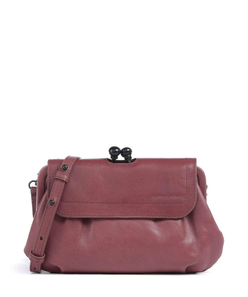 Сумка через плечо Grandma's Luxury Club Mrs. Whoopie Pie мелкозернистая коровья кожа Aunts & Uncles, фиолетовый
Сумка через плечо Grandma's Luxury Club Mrs. Whoopie Pie мелкозернистая коровья кожа Aunts & Uncles, фиолетовый