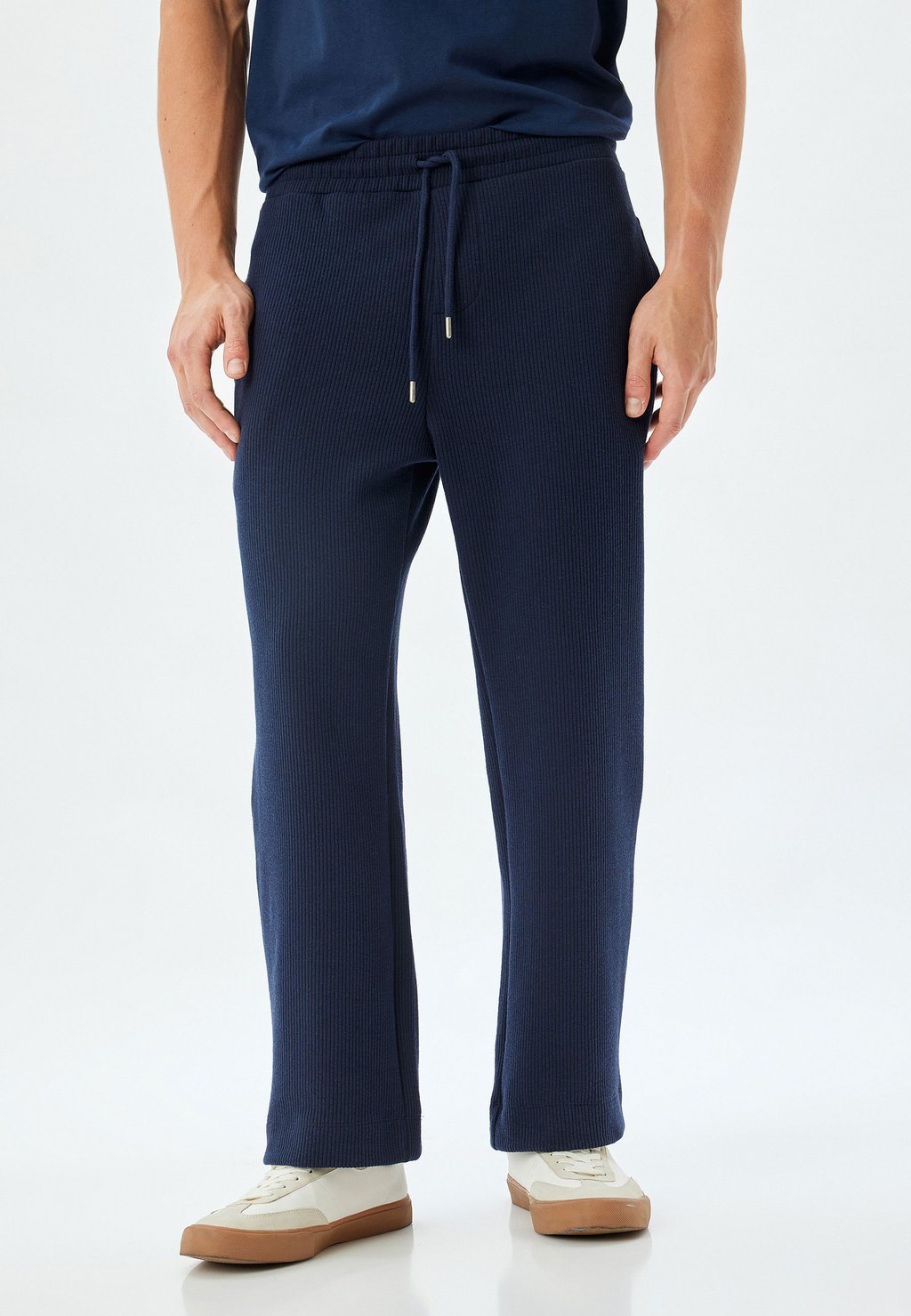 Спортивные брюки DRAWSTRING Koton, темно-синий
Спортивные брюки DRAWSTRING Koton, темно-синий