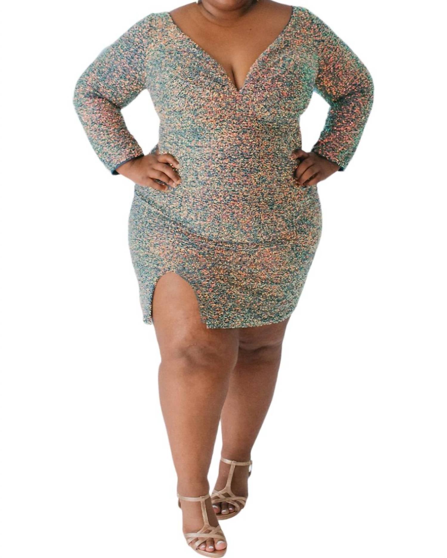 Коктейльное платье с длинными рукавами и пайетками в синем цвете Blitz Sydney's Closet
Коктейльное платье с длинными рукавами и пайетками в синем цвете Blitz Sydney's Closet