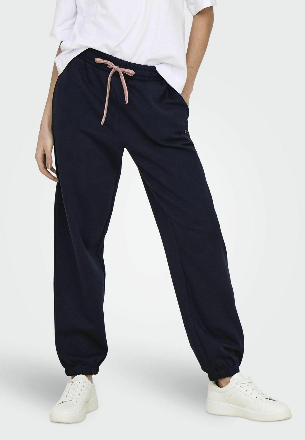 Спортивные брюки JOGGING ONLY, темно-синий
Спортивные брюки JOGGING ONLY, темно-синий