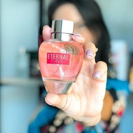 La Rive Eau De Parfum Eternal Kiss Ladies 90 мл Розовый 
La Rive Eau De Parfum Eternal Kiss Ladies 90 мл Розовый