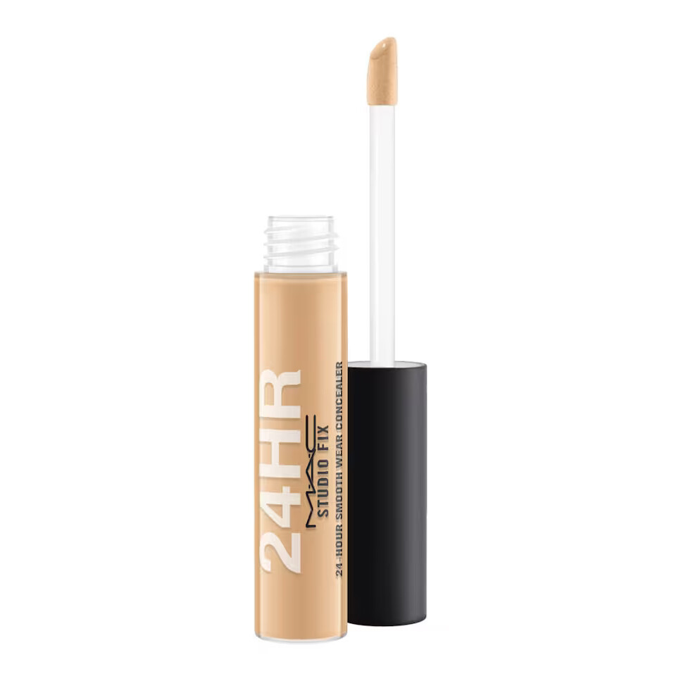 Коррекор M.A.C Studio Fix Concealer, nc40
Коррекор M.A.C Studio Fix Concealer, nc40