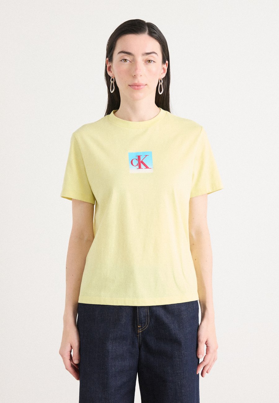Футболка Calvin Klein Jeans CLASSIC BOXED MONOGRAM TEE, Chartreuse Melon/Yellow
Футболка Calvin Klein Jeans CLASSIC BOXED MONOGRAM TEE, Chartreuse Melon/Yellow