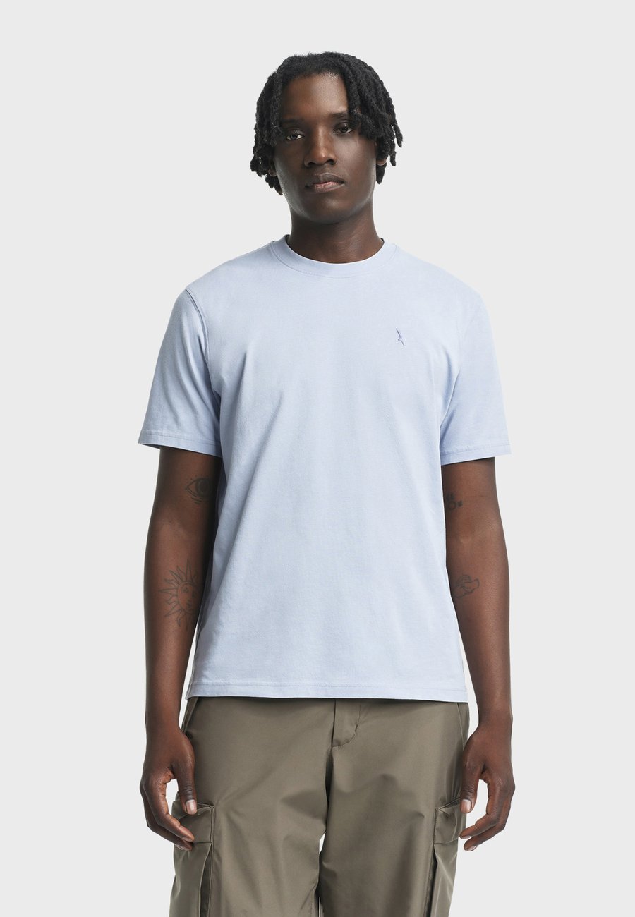 Футболка Aigle Basic T-shirt, Light Blue, Синий, Футболка Aigle Basic T-shirt, Light Blue
Футболка Aigle Basic T-shirt, Light Blue, Синий, Футболка Aigle Basic T-shirt, Light Blue