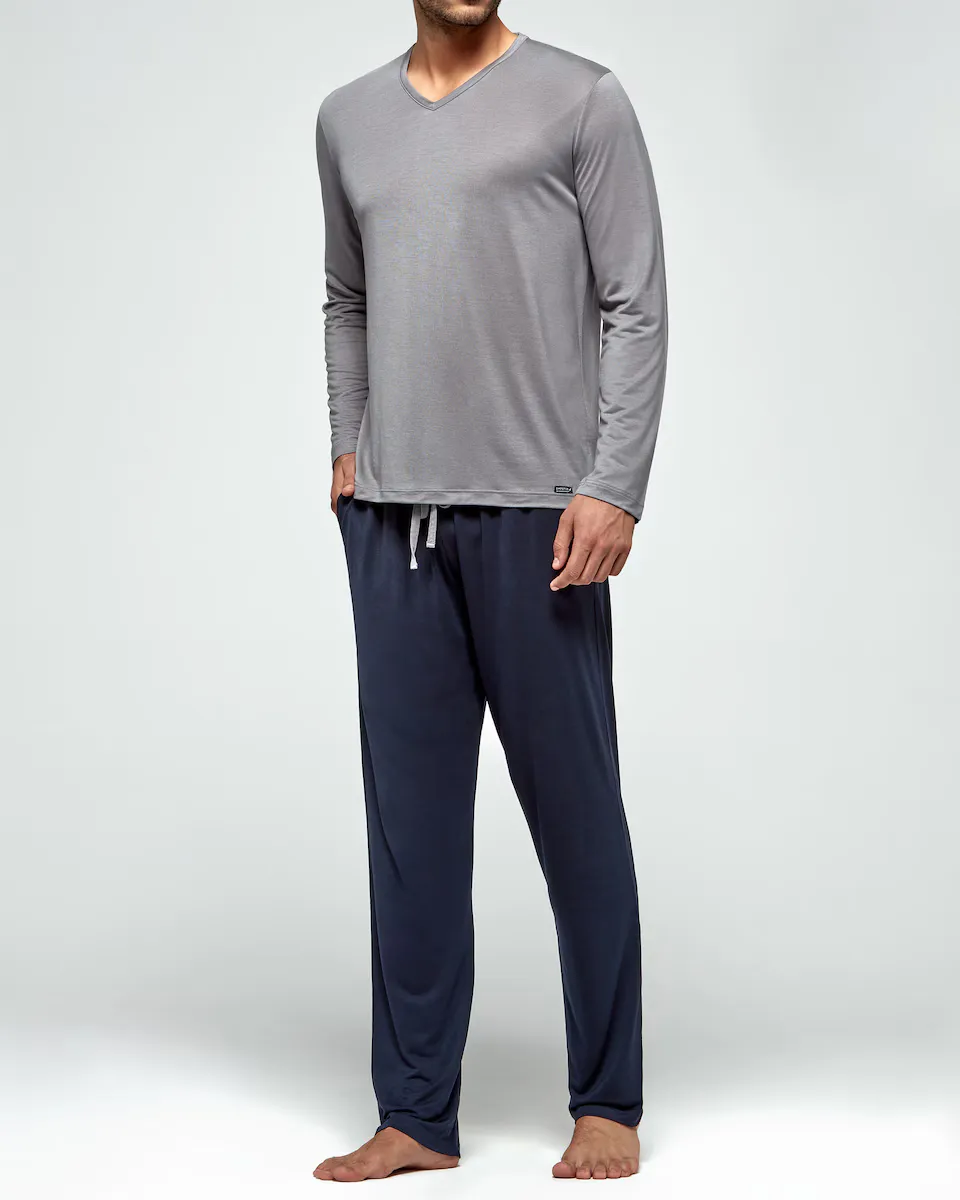 Длинная пижама для мужчин из трикотажа в сером и темно-синем цветах Impetus, серый
Длинная пижама для мужчин из трикотажа в сером и темно-синем цветах Impetus, серый