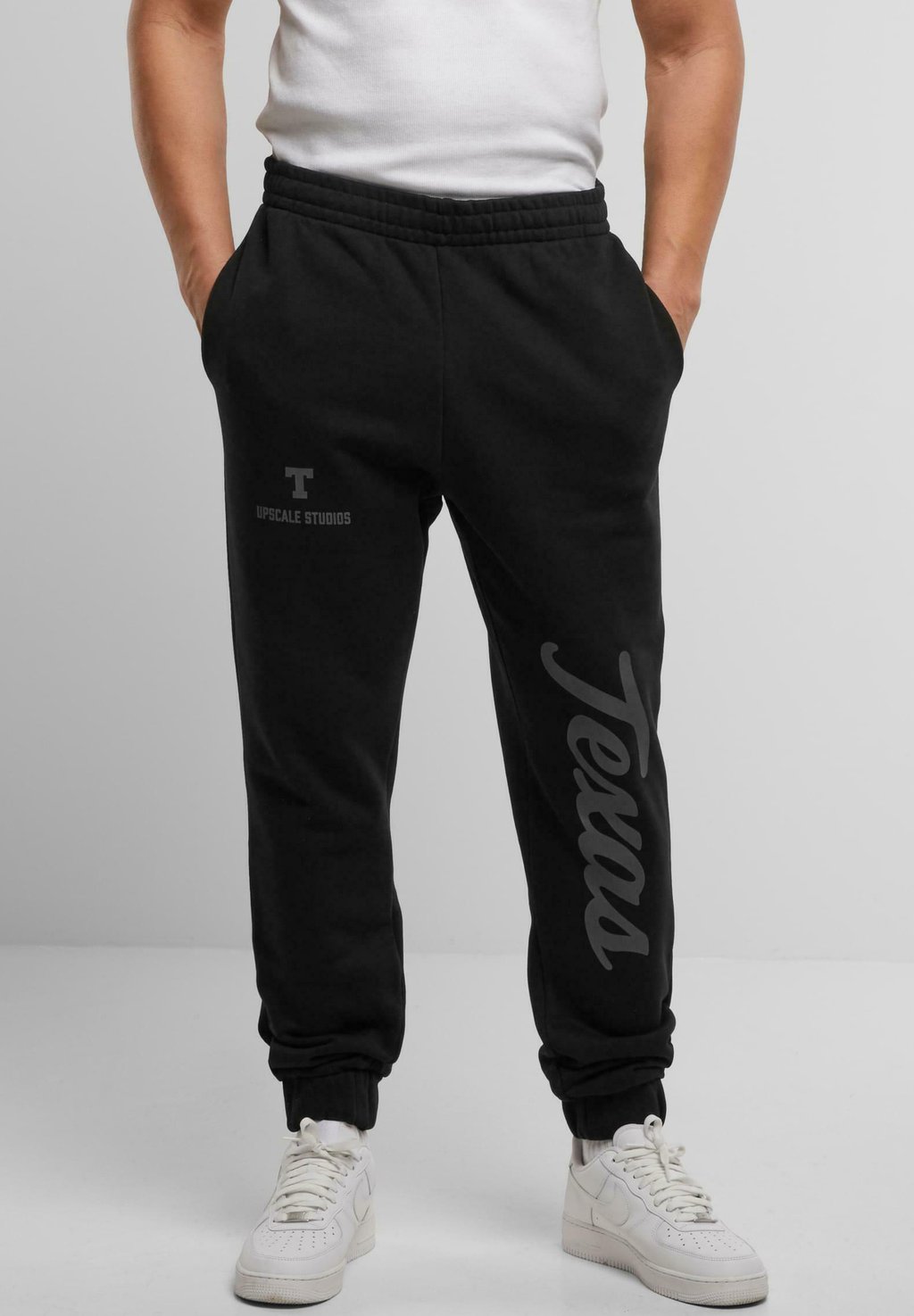 Спортивные штаны Upscale by Mister Tee, черный
Спортивные штаны Upscale by Mister Tee, черный