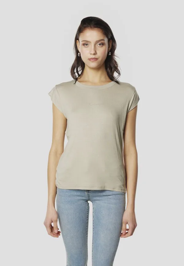 Простая футболка Koroshi, Kaki Khaki, Хаки, Простая футболка Koroshi, Kaki Khaki
Простая футболка Koroshi, Kaki Khaki, Хаки, Простая футболка Koroshi, Kaki Khaki