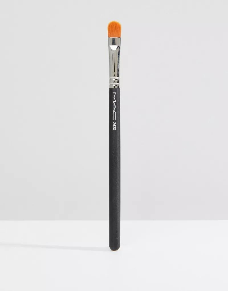 MAC – 242S – Кисть для теней
MAC – 242S – Кисть для теней