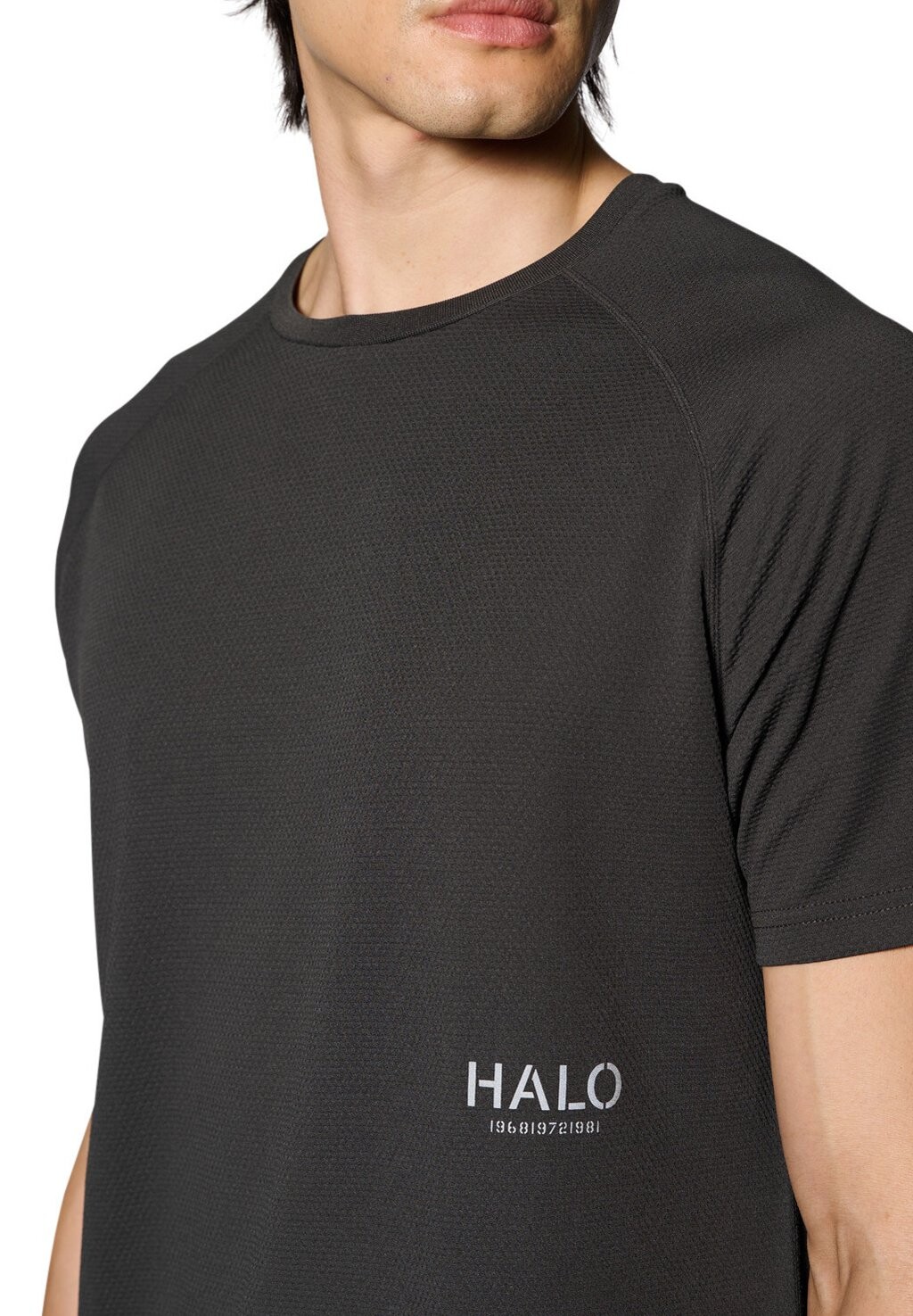 Футболка с принтом HALO, черный
Футболка с принтом HALO, черный