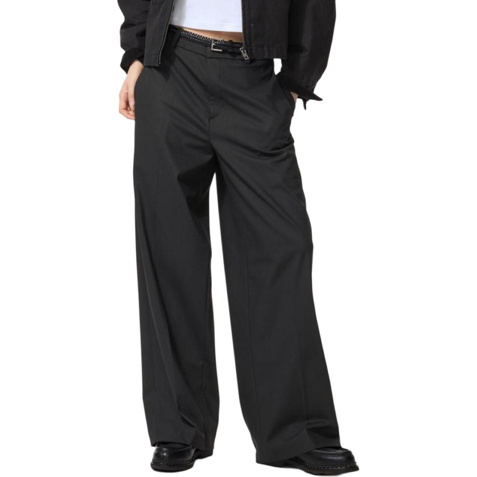 UNIQLO Брюки женские черные
UNIQLO Брюки женские черные