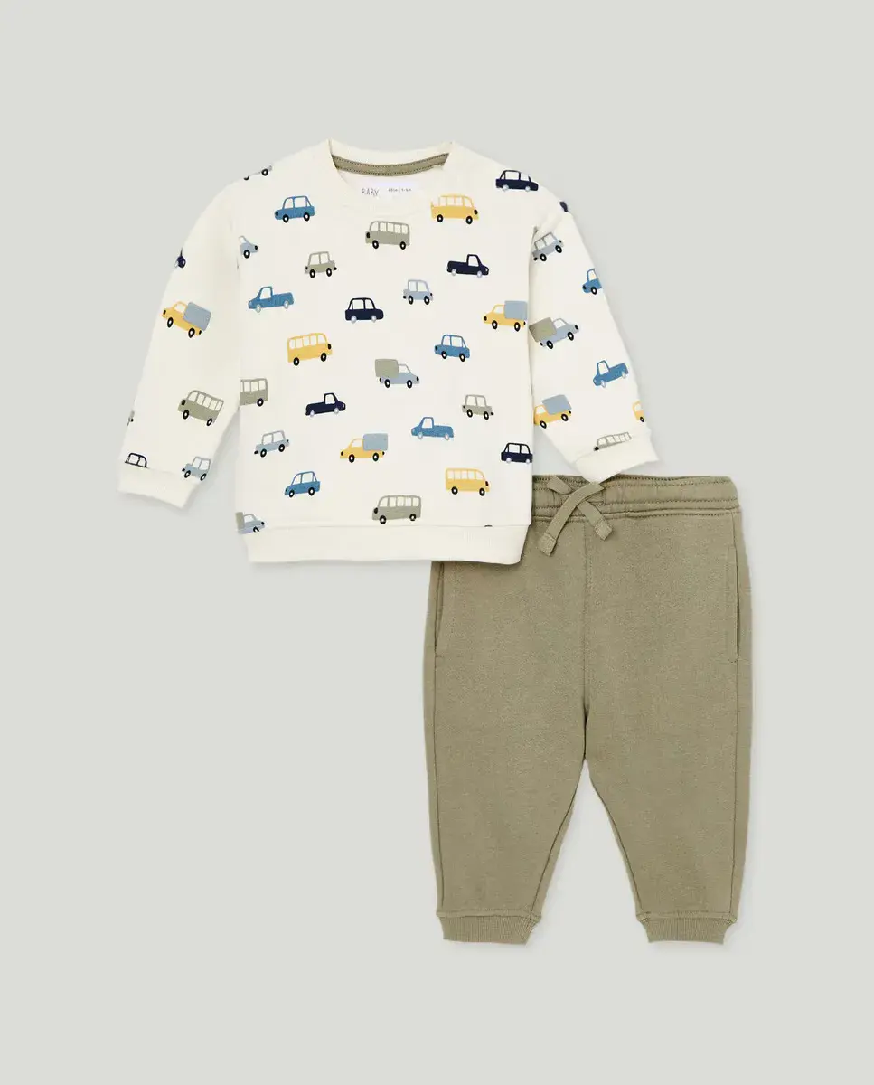 Комплект из 2 предметов: длинная толстовка + штаны с принтом для мальчиков Baby El Corte Inglés, цвет 120 Crudo
Комплект из 2 предметов: длинная толстовка + штаны с принтом для мальчиков Baby El Corte Inglés, цвет 120 Crudo