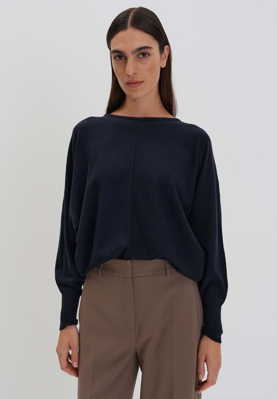 Джемпер someday. Jumper, Ocean/Dark Blue
Джемпер someday. Jumper, Ocean/Dark Blue