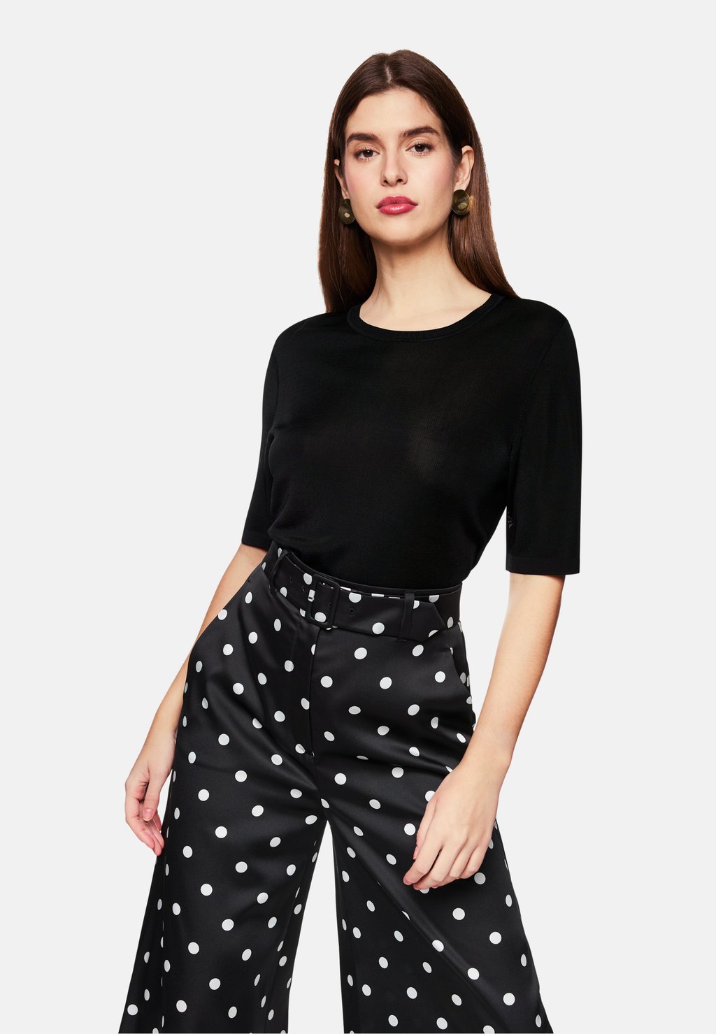 Базовая футболка Marc Cain, черный
Базовая футболка Marc Cain, черный