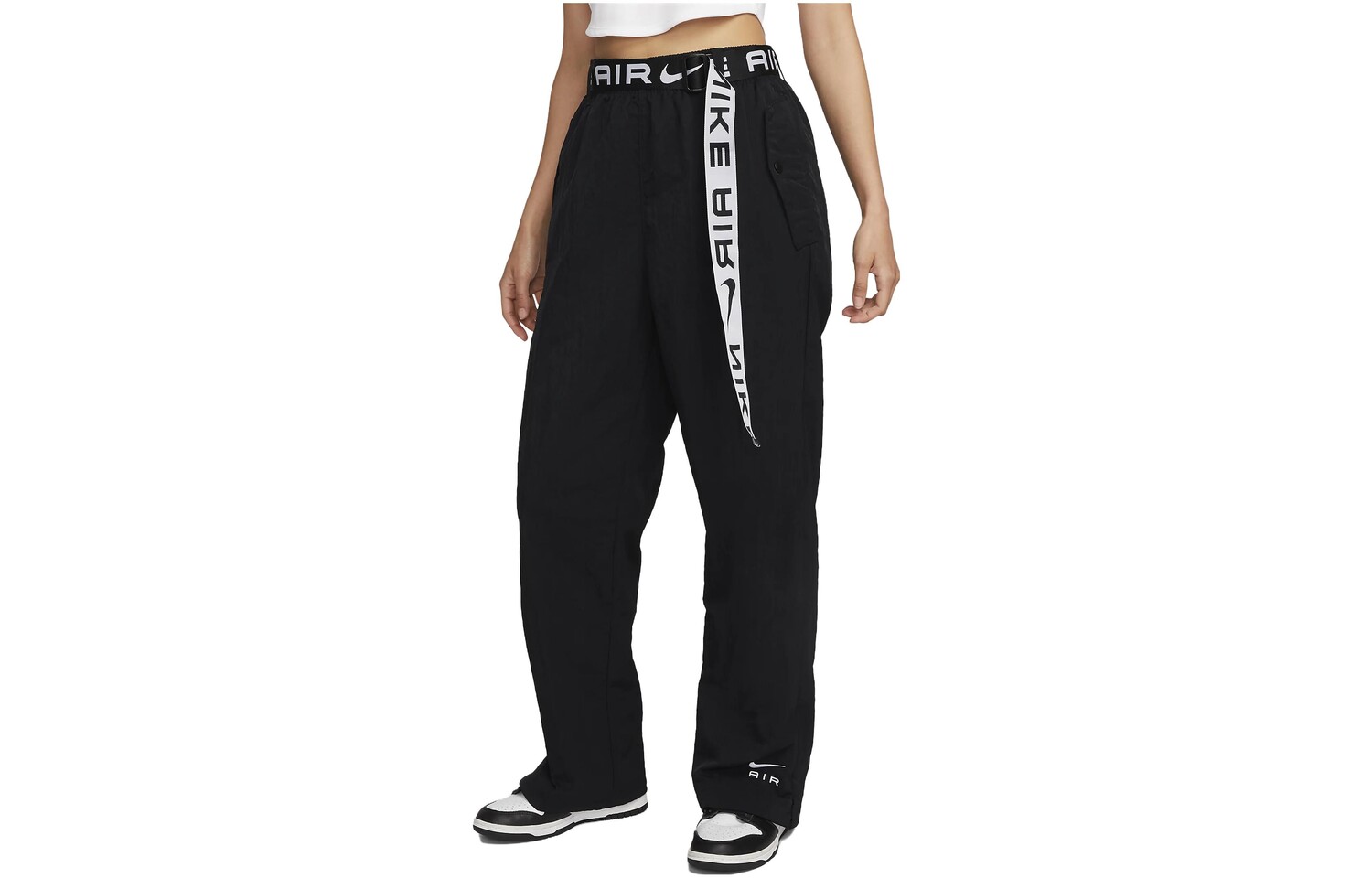 Повседневные брюки женские черные Nike
Повседневные брюки женские черные Nike