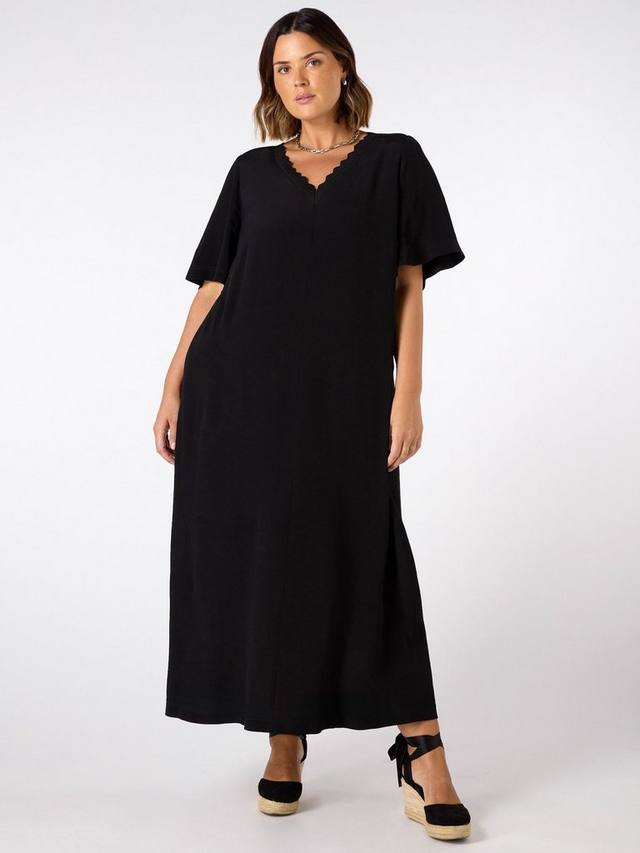 Платье-футболка с изогнутым ребром гребешка Live Unlimited, черный
Платье-футболка с изогнутым ребром гребешка Live Unlimited, черный