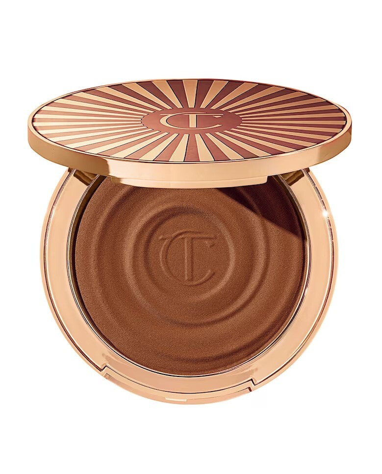Бронзер Charlotte Tilbury Beautiful Skin Sun-Kissed Glow, 20 мл, оттенок 3 TAN
Бронзер Charlotte Tilbury Beautiful Skin Sun-Kissed Glow, 20 мл, оттенок 3 TAN