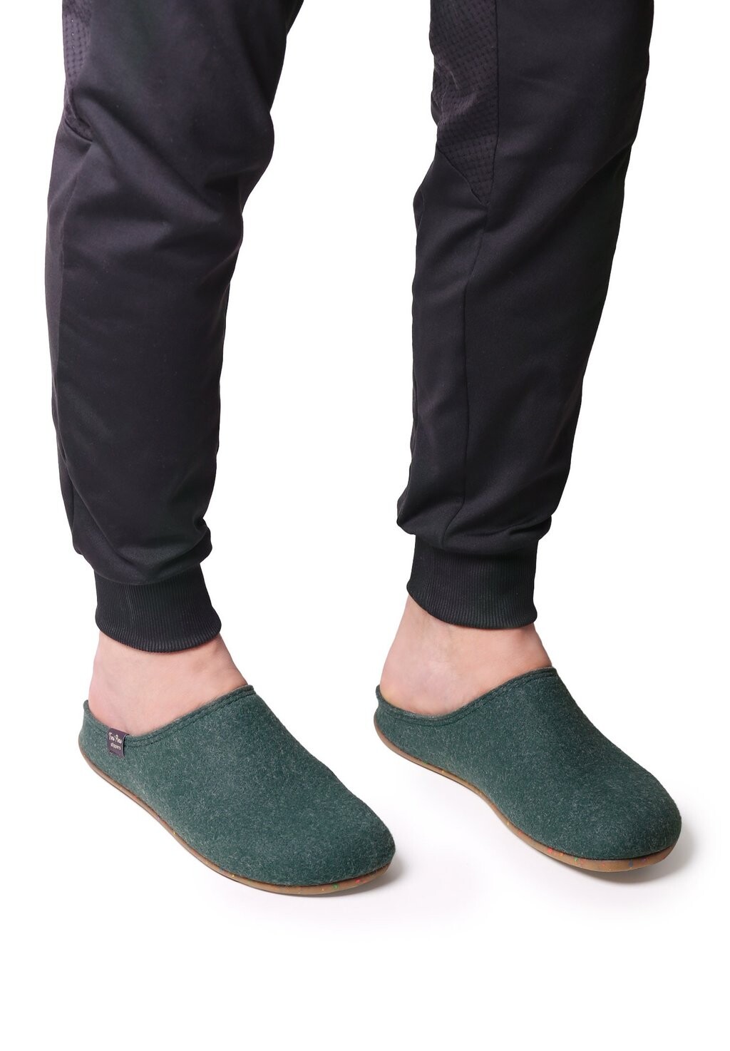 Тапочки NEO FR Toni Pons, цвет caqui
Тапочки NEO FR Toni Pons, цвет caqui