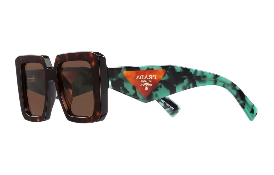 Солнцезащитные очки PRADA Symbole с оверсайз оправой
Солнцезащитные очки PRADA Symbole с оверсайз оправой