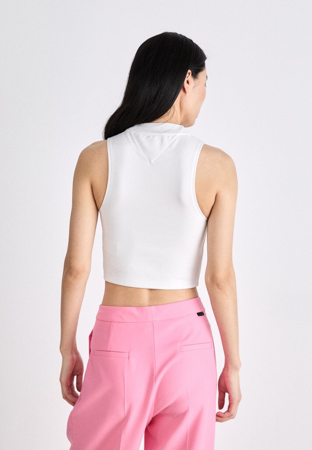 Топ MOCKNECK TANK Tommy Hilfiger, белый
Топ MOCKNECK TANK Tommy Hilfiger, белый