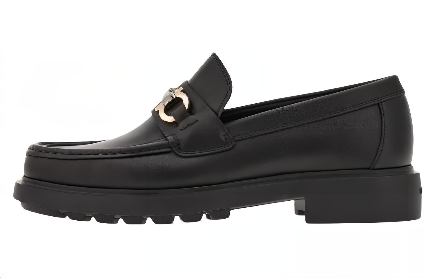 Футболка FERRAGAMO с бляшкой Gancini из кожи, черная
Футболка FERRAGAMO с бляшкой Gancini из кожи, черная